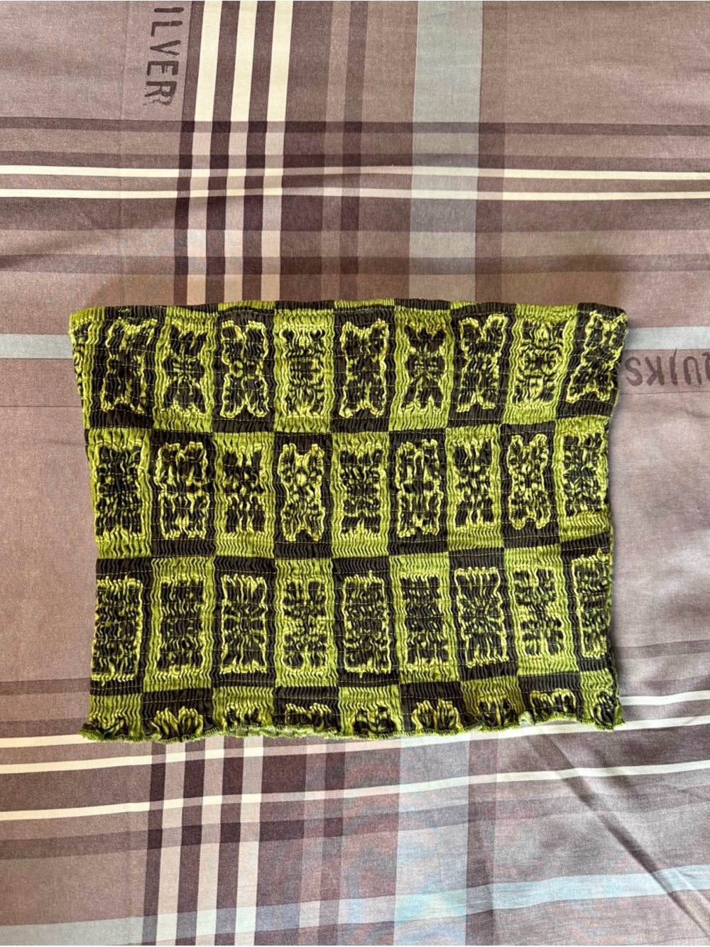 Lei Kinis green Hawaiian quilt scrunch tube top